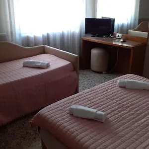 https://hotel-ristorante-la-terrazza.it-tuscanyhotel.com